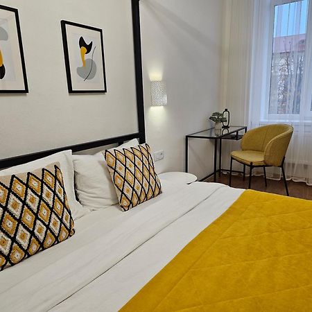 Best Apartments On Kyryla & Mefodia Mukacheve Bagian luar foto