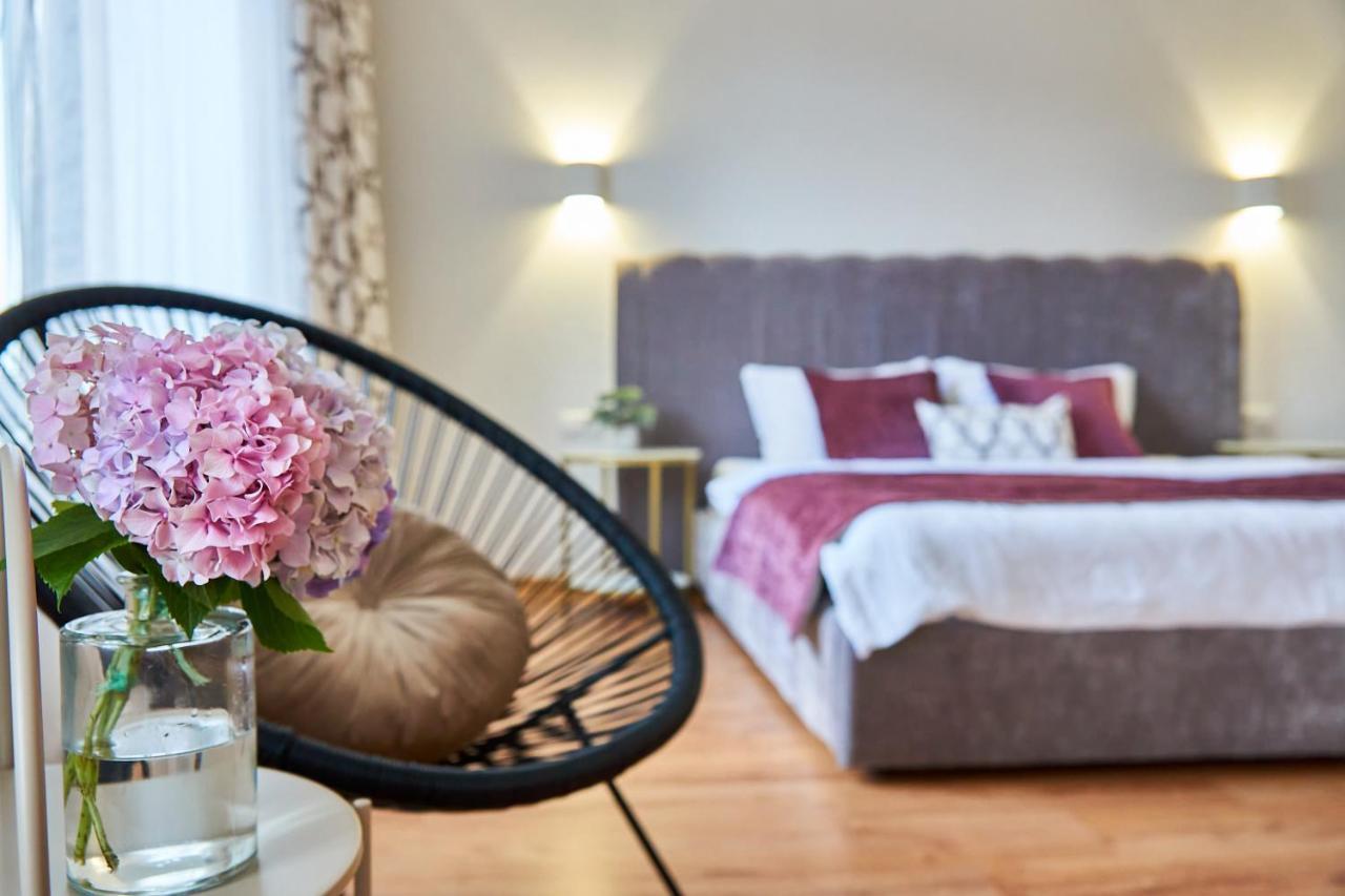 Best Apartments On Kyryla & Mefodia Mukacheve Bagian luar foto